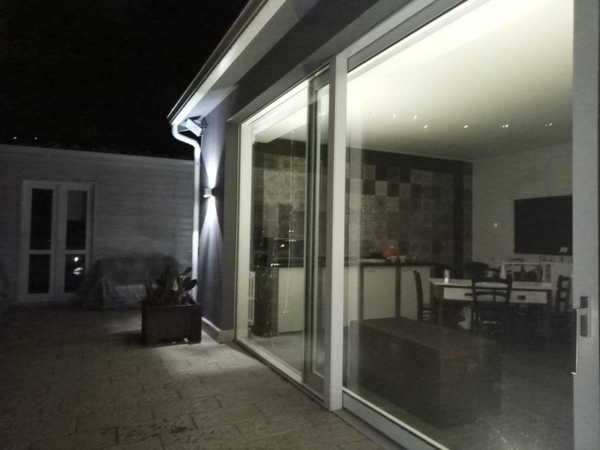 Casa Vacanze Irmino Garden Villa รากูซา ภายนอก รูปภาพ