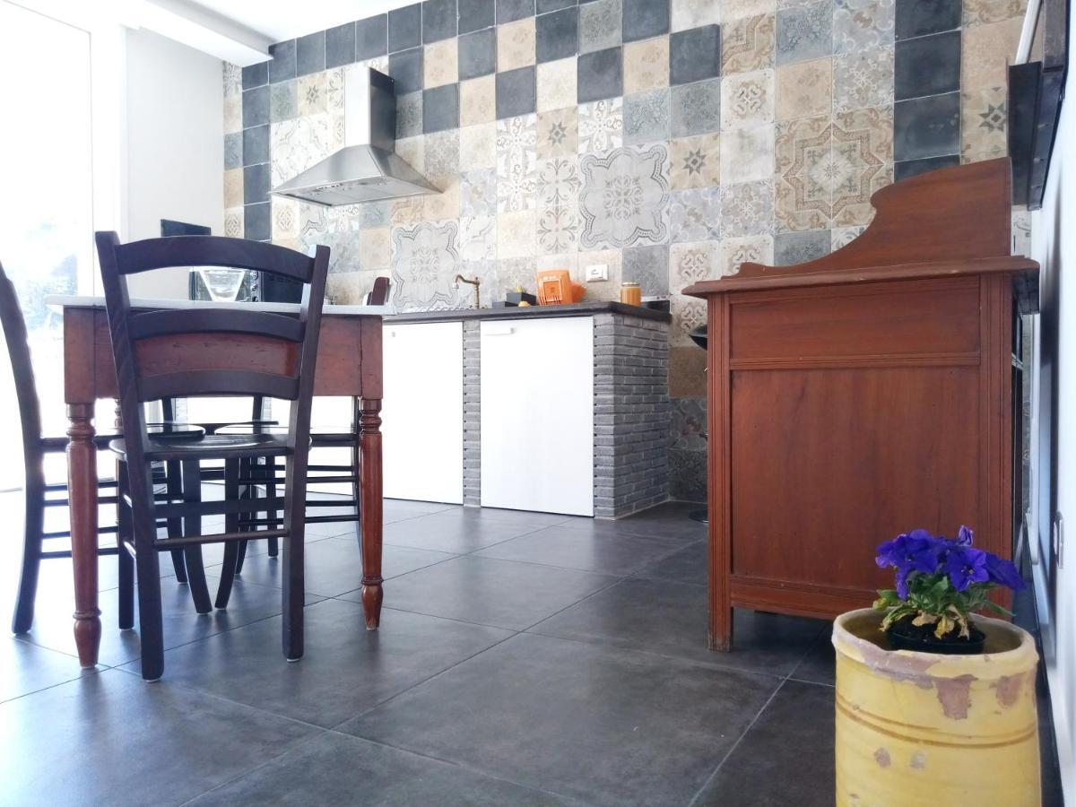 Casa Vacanze Irmino Garden Villa รากูซา ภายนอก รูปภาพ
